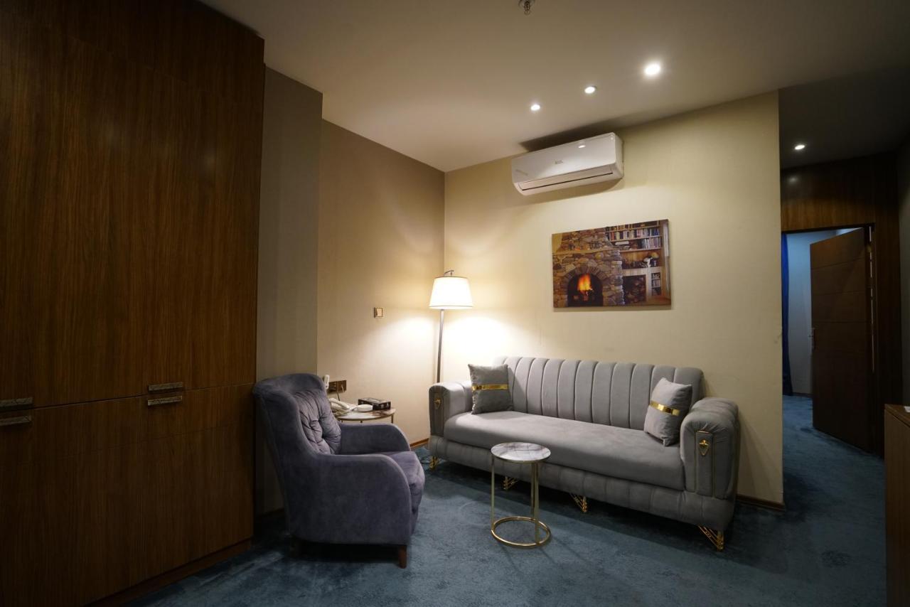 Gratus Hotel Erbil Buitenkant foto